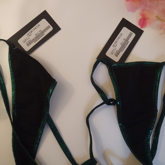 Twinkle v back - Picture 2 of 3